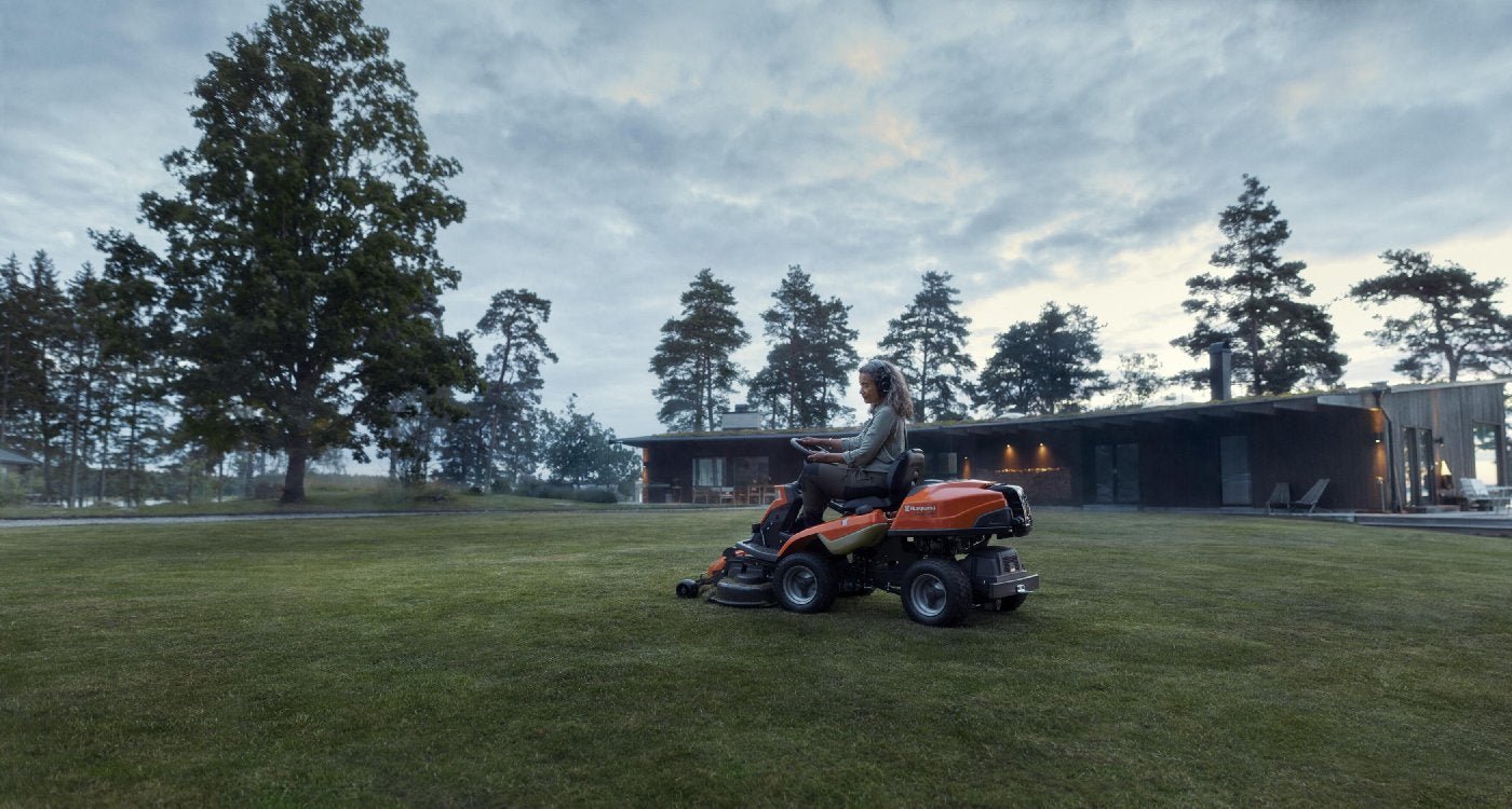 husqvarna professional front tonde r 216t awd – dispositif de base sans tondeuse – modèle 2023 husqvarna professional front tonde r 216t awd – dispositif de base sans tondeuse – modèle 2023